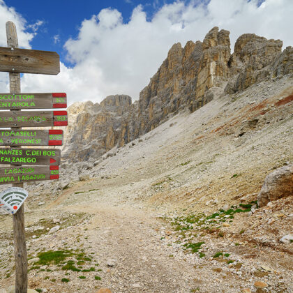 Itálie, Dolomity, pod Lagazuoi