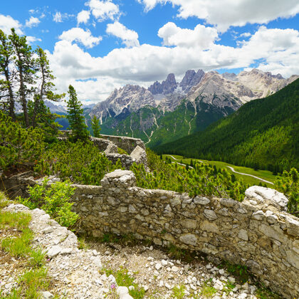 Itálie, Dolomity, opevnění z 1. sv. války